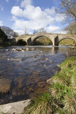 ilkley old bridge portrait sm.jpg